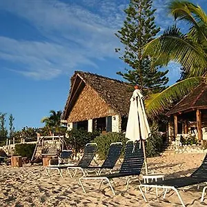 Fernandez Bay Village Smith Town